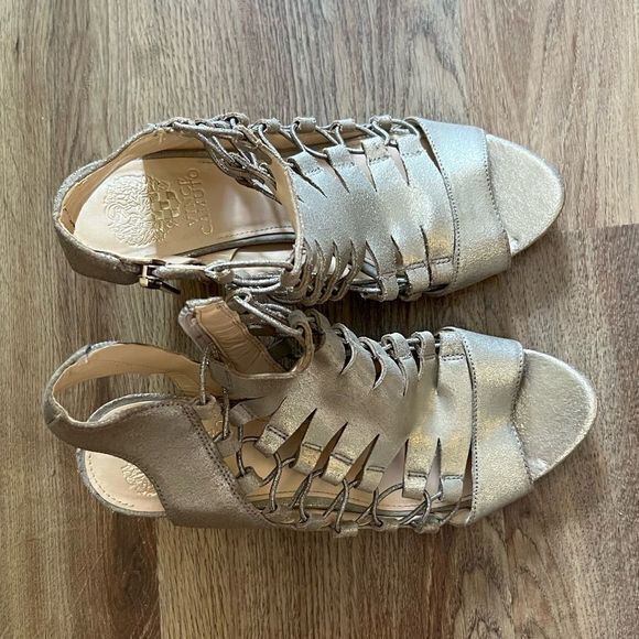 Vince‎ Camuto Women's Heeled Sandals Side Zipper Silver Size 8.5 - Picture 3 of 7